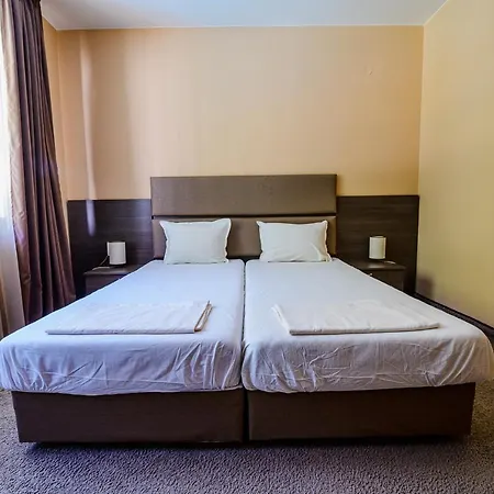 Relax Aparthotel